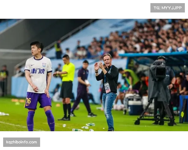 【2026年4月中超联赛·赛后·战报费利佩头球建功，成都蓉城1-0小胜深圳新鹏城收获主场连胜